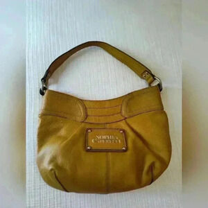 Sophia Caperelli mustard shoulder bag